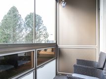 Lasitettu parveke lisäämässä asuinmukavuutta