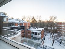 Näkymä ruokailutilan ikkunasta