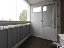 Lasitettu eteläparveke