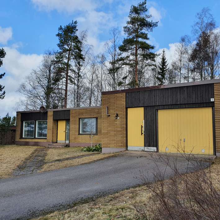 Omakotitalo, 5-6h + k + s + kph  + 2 wc + terassi, 193 m², Linnankoski - Näkymä 2