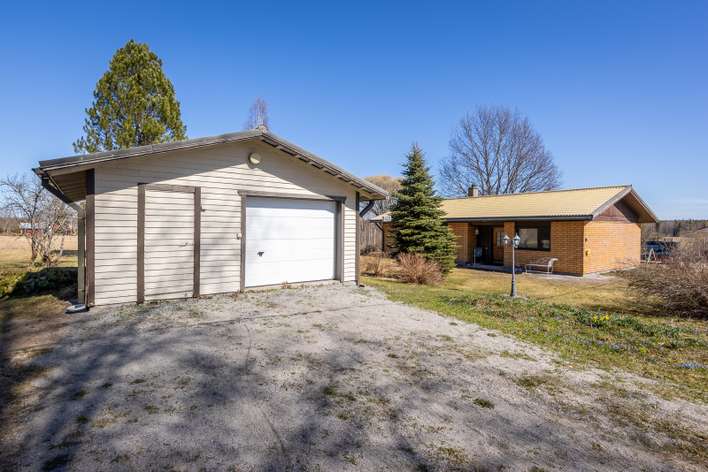 Omakotitalo, oh+k+2mh+wc+vh+s.os+khh, 95/118 m², Vesajärvi, Hämeenkyrö