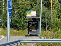 Bussit kulkevat lähistöltä
