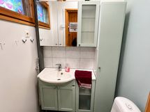 WC sisätiloissa - ulkona Pikkula