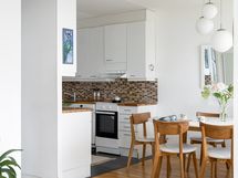 Olohuoneesta keittiöön