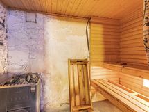 Pesutilat kellarissa