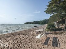 Viereinen Slaktiksen ranta.