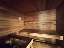 Taloyhtiössä on sauna asukkaille.