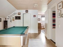 Aulan yhteydessä on vaatehuone