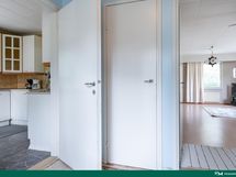 Eteisestä käynti wc/ suihkutilaan