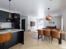 Vastaavasta asunnosta(lisätöitä käytetty)