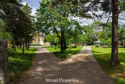 Omakotitalo, 2mh,kirjasto,työhuone,olohuone,ruokailutila,keittiö,kph+s+erill.wc, khh, 250 m², Sauvo