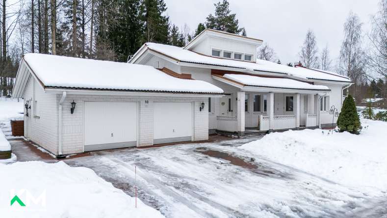 Omakotitalo, k, oh, 4mh, s, kph, kph/wc, 2wc, khh, 2vh, yläaula/parvi, 168/220 m², Ahtiala - Näkymä 2
