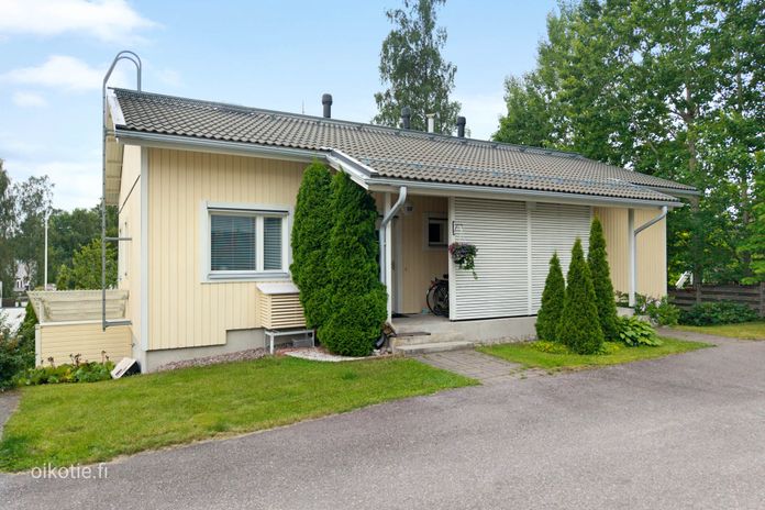 Paritalo, 4k, k, kph/s, 2x wc, khh, var., parveke, terassi- ja piha-alue, 85 m², Latokaski, Espoo