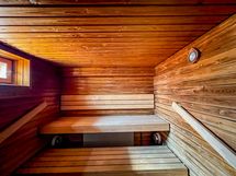 Taloyhtiön sauna.