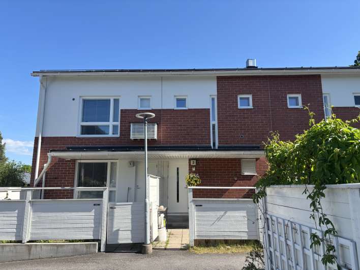 Rivitalo, 2 h, k, kph, s, vh, terassi, aidattu piha, 62,5 m², Pukinmäki, Helsinki