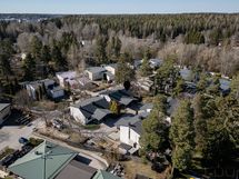 Kahdeksan huoneiston taloyhtiö