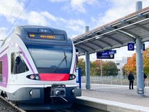 Oulunkylän juna-asemalle kävelee viidessä minuutissa.