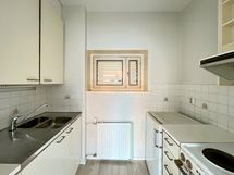 Kaappitilaa ja laskutilaa on.