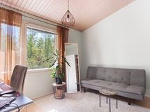 Työ-/makuuhuone