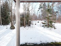 Oma terassi metsämaisemilla.