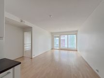 Hyväkuntoinen ja tilava seitsemännen kerroksen koti loistosijainnilla!