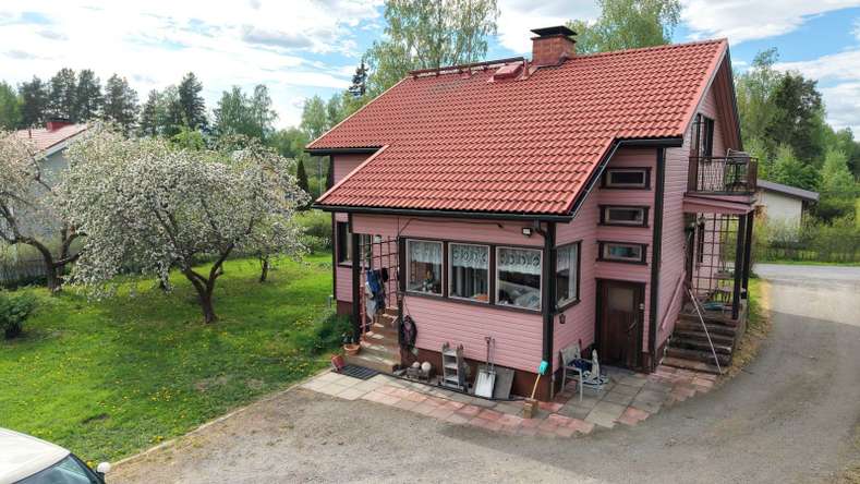Omakotitalo, 107/132 m², Yrjölä