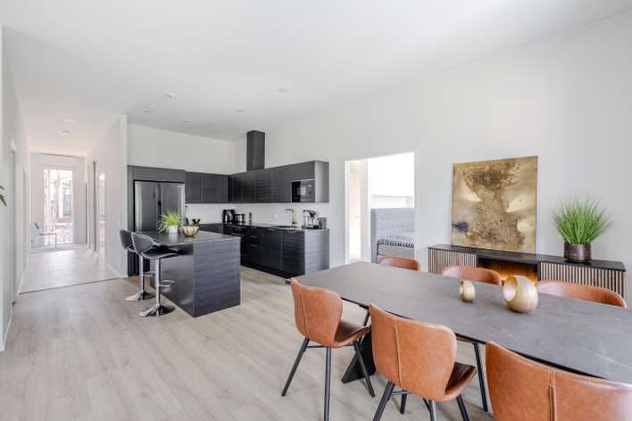 Omakotitalo, 3h+k+s+työhuone+lasitettu kuisti, 99/122 m², Päiväkumpu, Vantaa