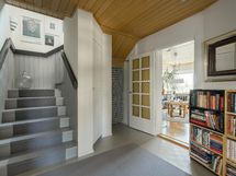 PORTAIKKOA YLÄKERTAAN