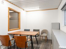 Halli 350m2