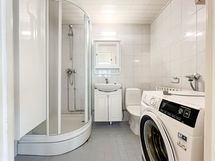 Pesukone saa jäädä vuokralaisen käyttöön.