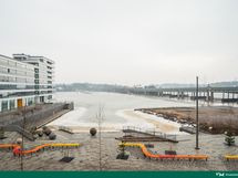 Parvekkeen näkymänä Vanhankaupunginlahti