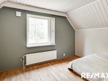 Yläkerran makuuhuone