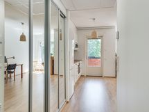 Eteinen