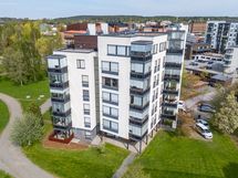 Ilmakuva takajulkisivusta