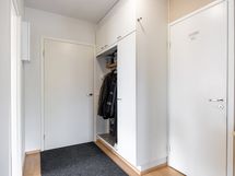 Eteinen