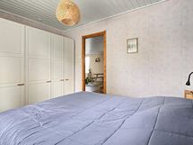 Makuuhuone 1 kaapistot