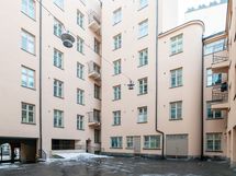 Näkymä sisäpihalle.