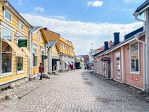 Vanhan Porvoon alueella on paljon pieniä putiikkeja, kahviloita sekä ravintoloita