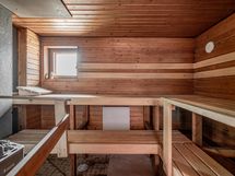 Puusauna talousrakennuksessa