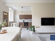 Valoisa 4/6 krs. koti Taka-Töölön sydämessä.