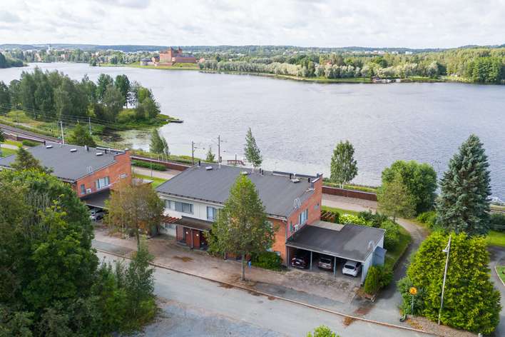 Rivitalo, 4-5h,k,s,2xwc,vh,terassi,parveke, 137,5 m², Sairio, Hämeenlinna