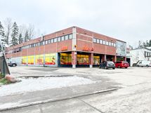 Alepa Suvela asunnolta noin 150m kävellen.