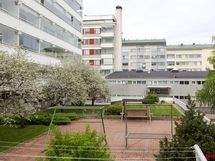 Sisäpihalla puutarha-alue