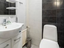 Erillinen WC
