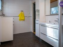 Pesuhuone ja sauna saneerattu 2006