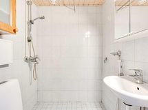 Kylpyhuone/wc.