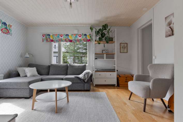 Omakotitalo, Oh k, rt, 2mh, kph, s, 2wc, vh, ullakko- ja varastotilaa, 80/138 m², Soltti, Lahti