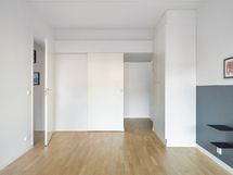 2. makuuhuone, tilava vaatehuone