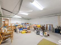 reilut varastotilat / rejäla förrådsutrymmen