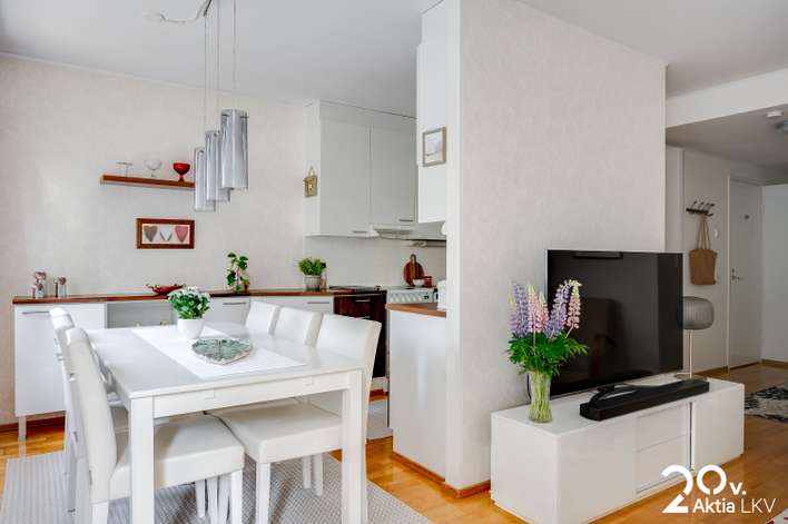 Rivitalo, 3 h, k, kph, s, 80 m², Kallanen
